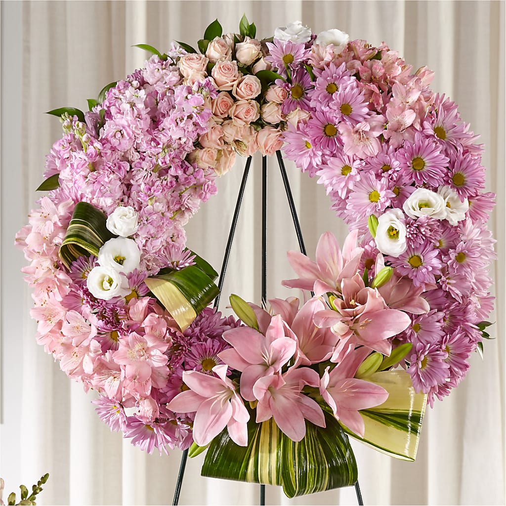 Gift of Warmth Wreath – New Rochelle Florist, New Rochelle NY