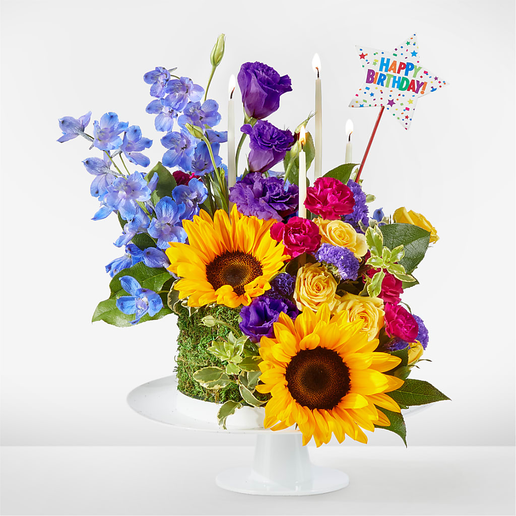 Star of the Day Floral Cake – New Rochelle Florist, New Rochelle NY