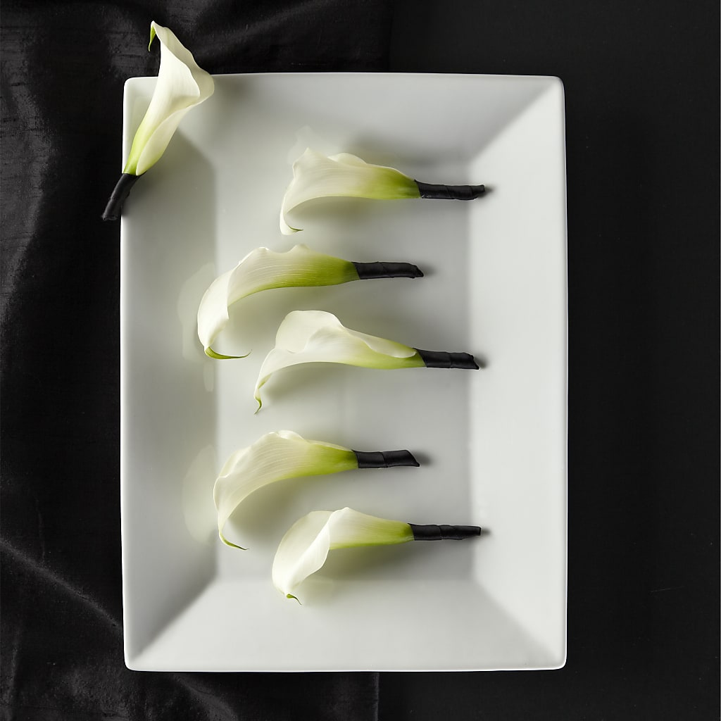 Calla Lily Promise Boutonniere – New Rochelle Florist, New Rochelle NY