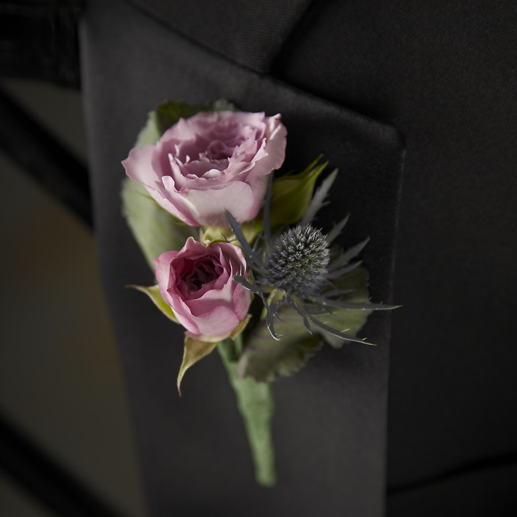 Veronica Boutonniere – New Rochelle Florist, New Rochelle NY