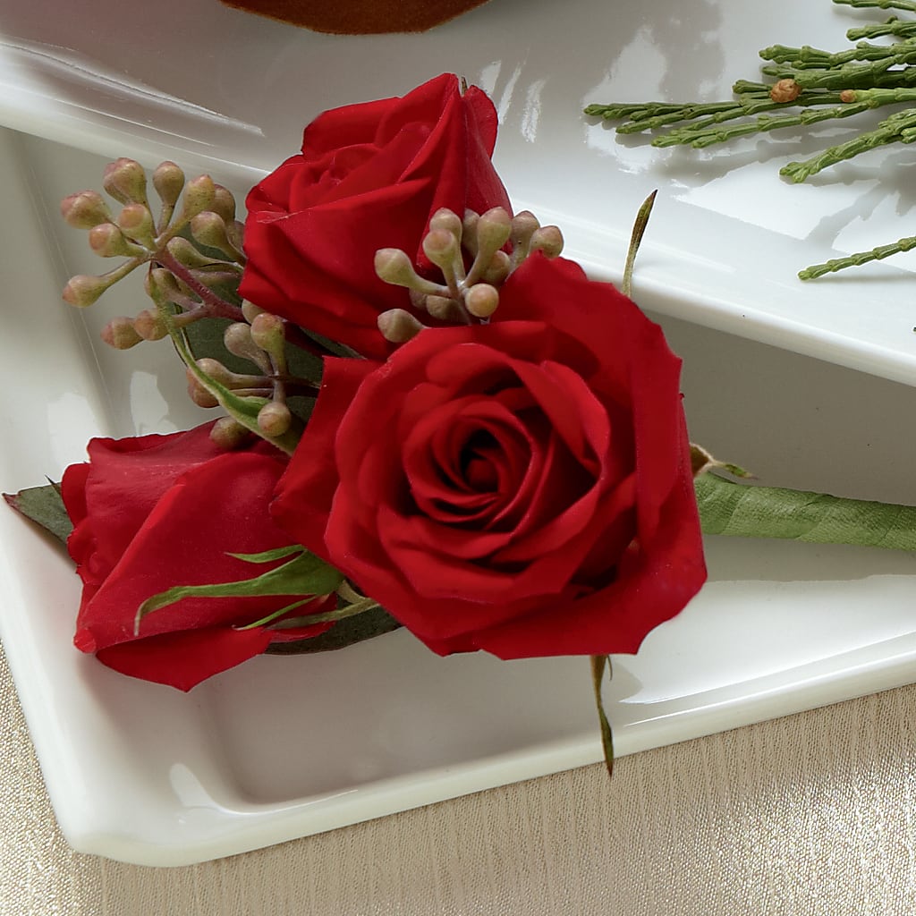 Red Spray Rose Boutonniere – New Rochelle Florist, New Rochelle NY