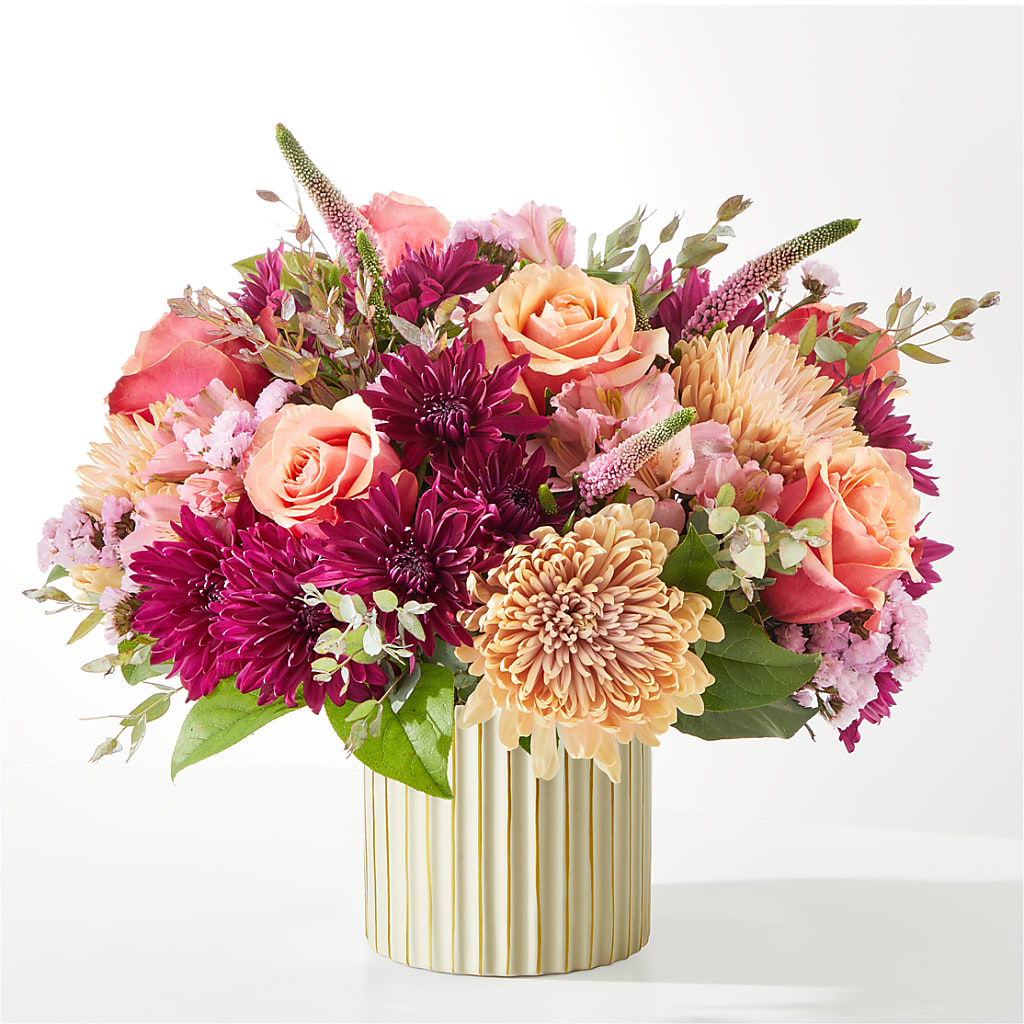 Berry Cobbler Bouquet with Ivory Vase –  New Rochelle Florist, New Rochelle NY