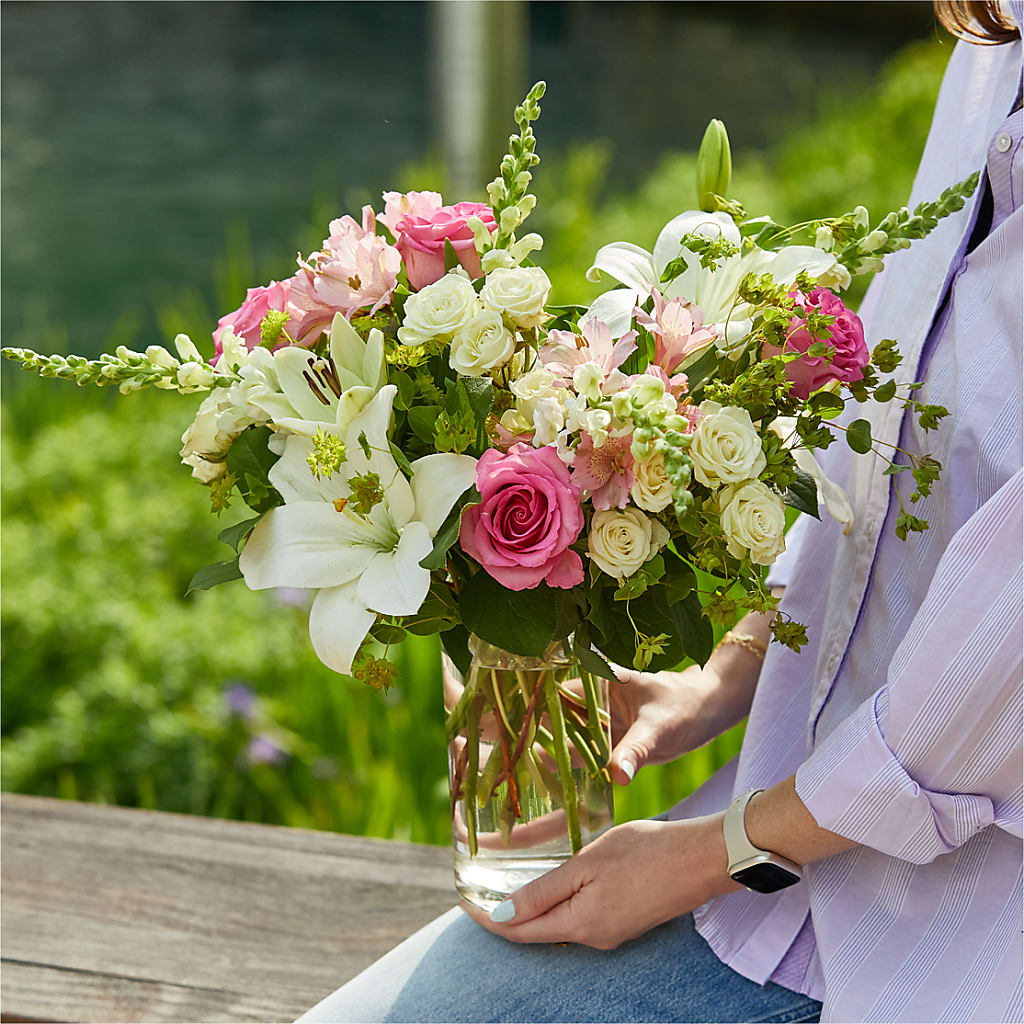 Fondly Bouquet –  New Rochelle Florist, New Rochelle NY